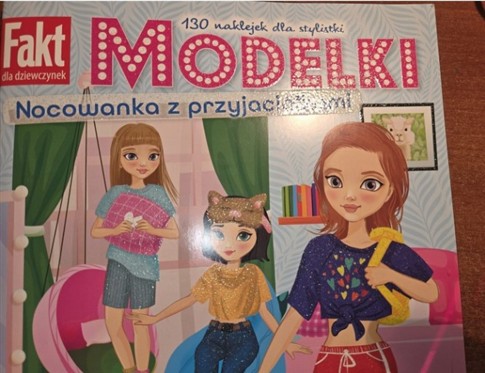 MODELKI NOCOWANKA Z PRZYJACIÓŁKAMI 1
