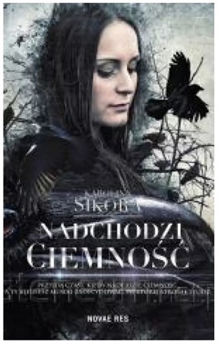 NADCHODZI CIEMNOŚĆ