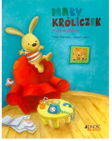 Mały króliczek ma wolne