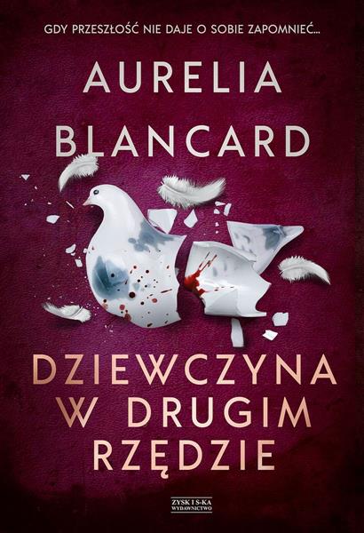 DZIEWCZYNA W DRUGIM RZĘDZIE