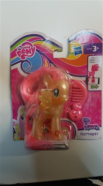 HASBRO MY LITTLE PONY EXPLORE EQUESTRIA FLUTTERSHY