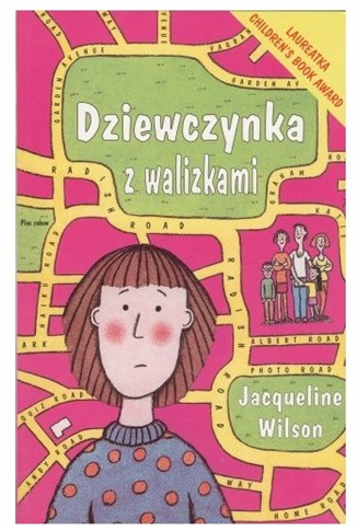DZIEWCZYNKA Z WALIZKAMI