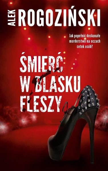 ŚMIERĆ W BLASKU FLESZY