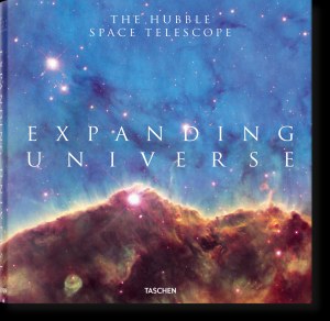 Expanding Universe. The Hubble Space Telescope wer. angielska