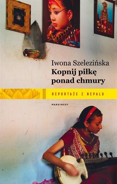 KOPNIJ PIŁKĘ PONAD CHMURY
