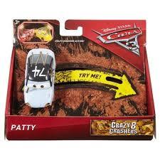 CARS 3 ZWARIOWANA ÓSEMKA DYB10 PATTY